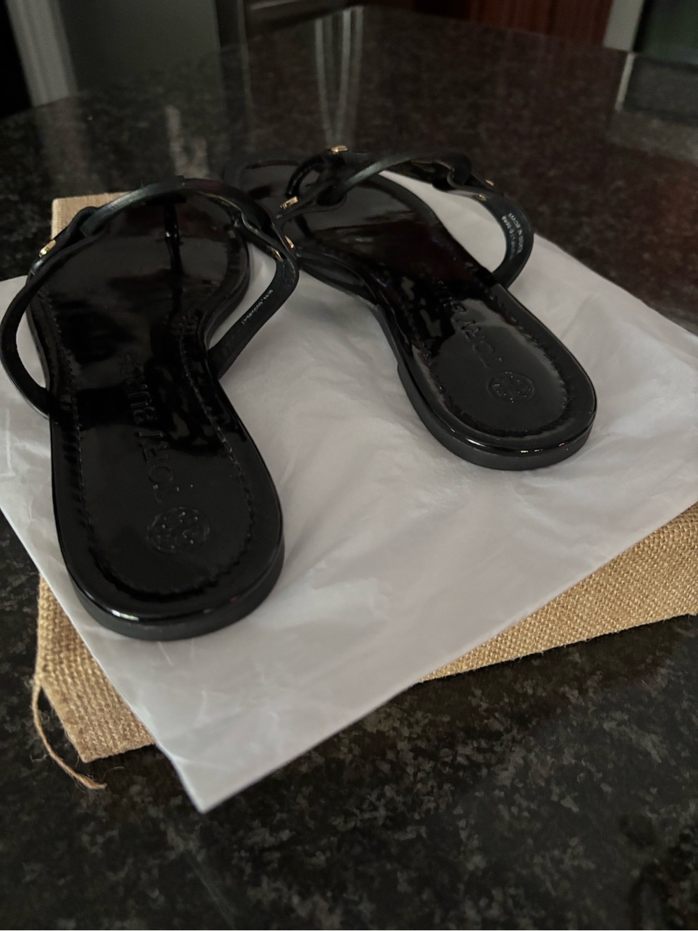 Worn once. Tory Burch Patent black leather sandals - Picture 2 of 9